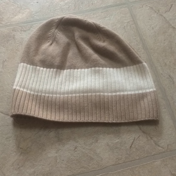 Gap winter hat - Picture 1 of 2